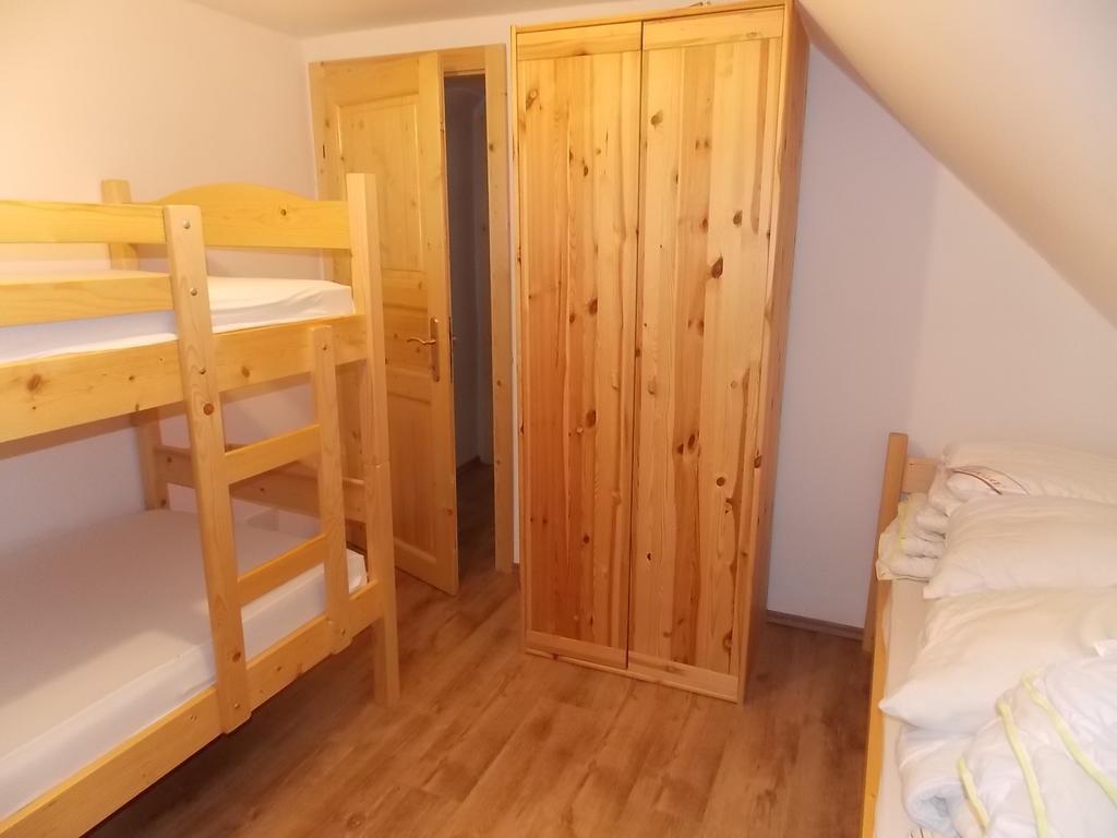 Holiday House Kaja Мойстрана Стая снимка