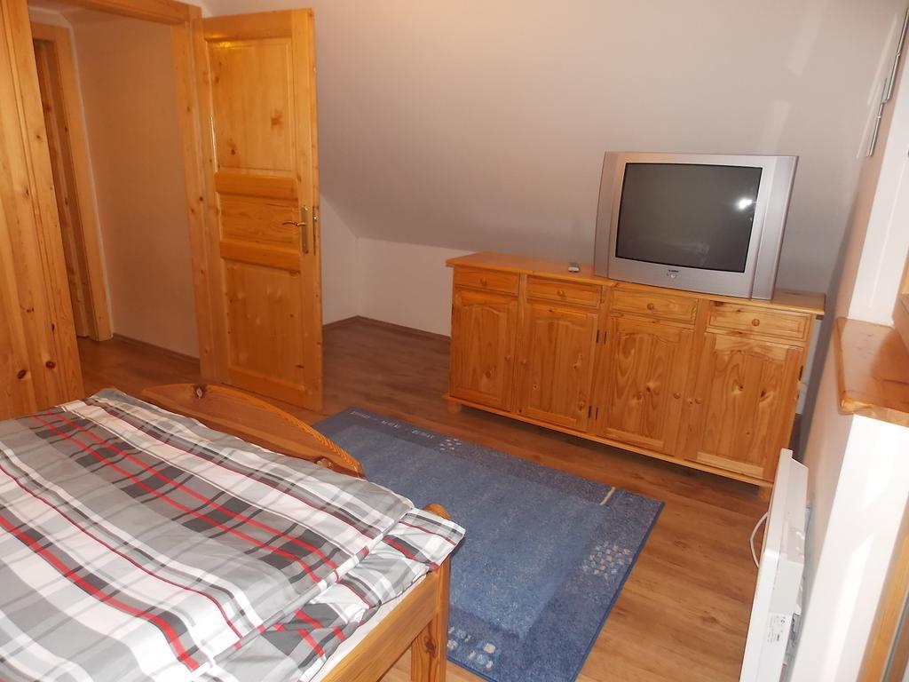Holiday House Kaja Мойстрана Стая снимка