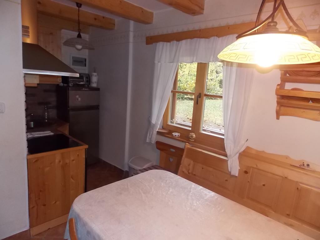Holiday House Kaja Мойстрана Стая снимка