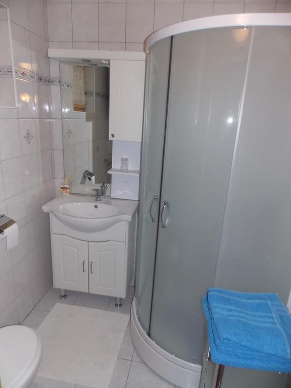 Holiday House Kaja Мойстрана Стая снимка