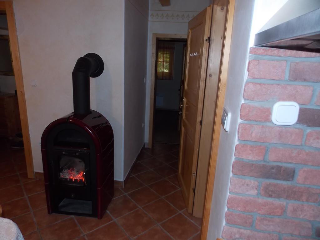 Holiday House Kaja Мойстрана Стая снимка